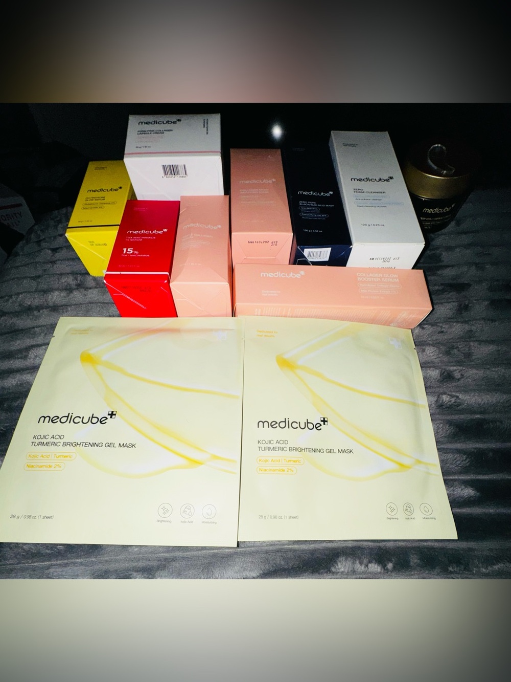 11 Piece Medicube Skincare Set - one piece exp 2027 others 2028! NEW - Picture 3 of 8